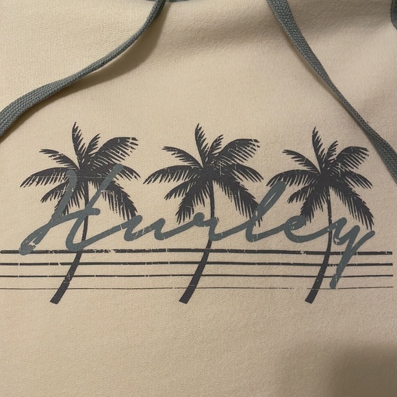 Hurley Girls Fleece Pull Over Hoodie. - Picture 2 of 10